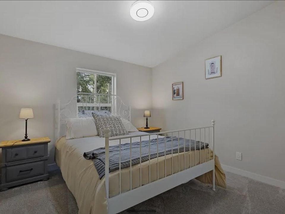 1st image of 196 Harrington Rd #Ctg