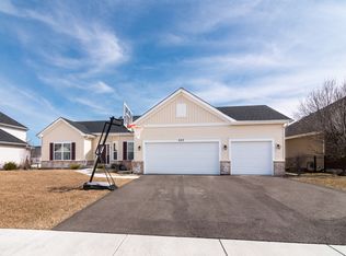 520 S Joliet St, Maple Park, IL 60151