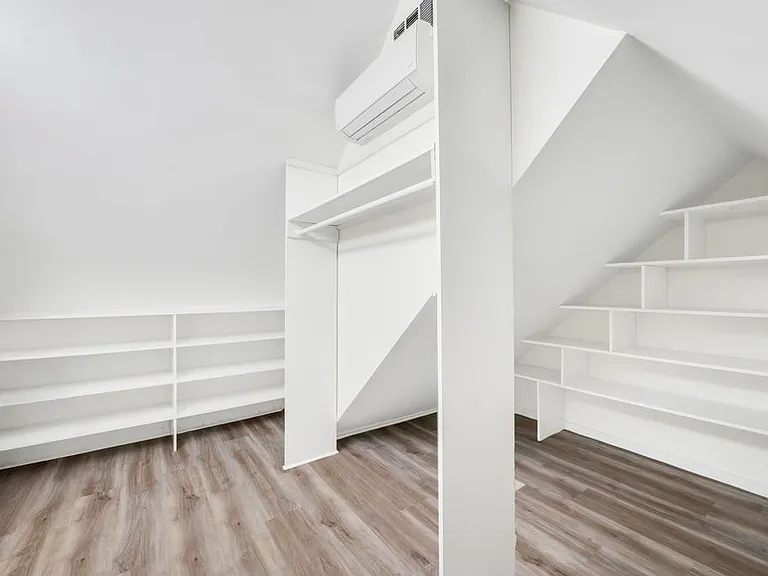 220 Grand Ave #1 — Photo 23