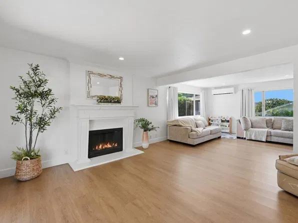 5625 Lake Vista Dr, Bonsall, CA 92003