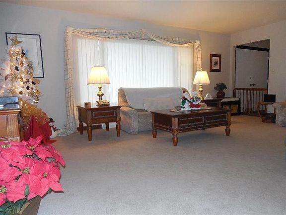 4th image of 5582 Alomar Dr