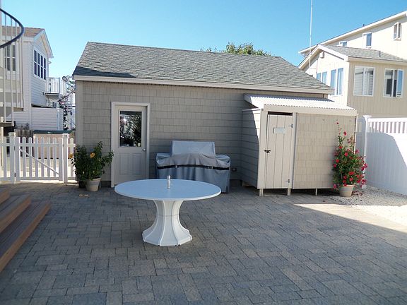 4th image of 129 E Macevoy Lane  - 121st Street