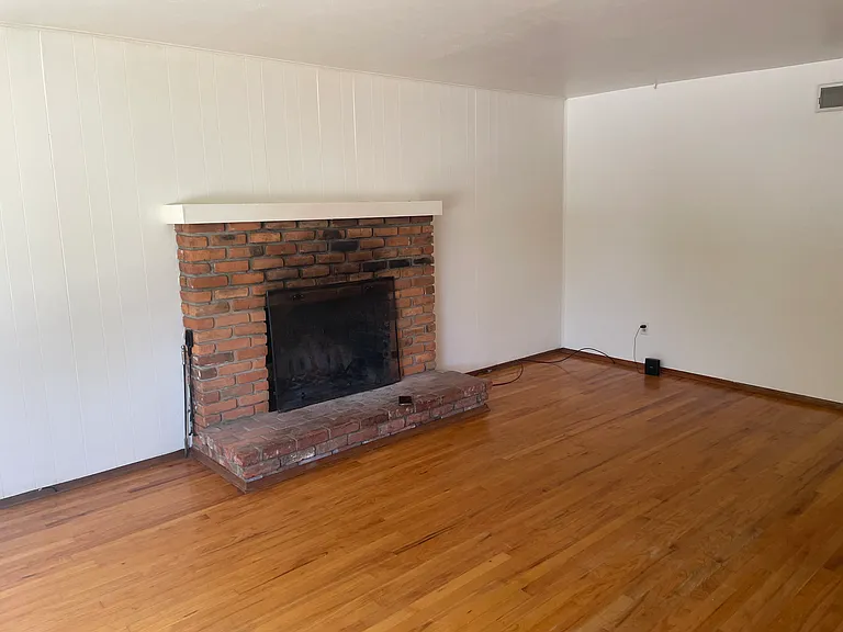 339 Chilverton St — Photo 10