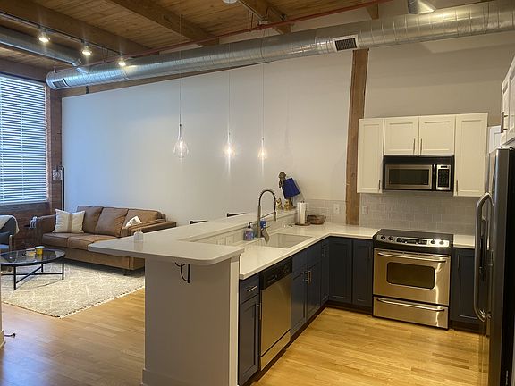 5th image of 533 Columbia Ave APT 301