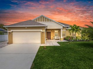 717 SW McComb Ave, Pt Saint Lucie, FL 34953