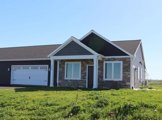 232 Watertower Cir, Iron Ridge, WI 53035