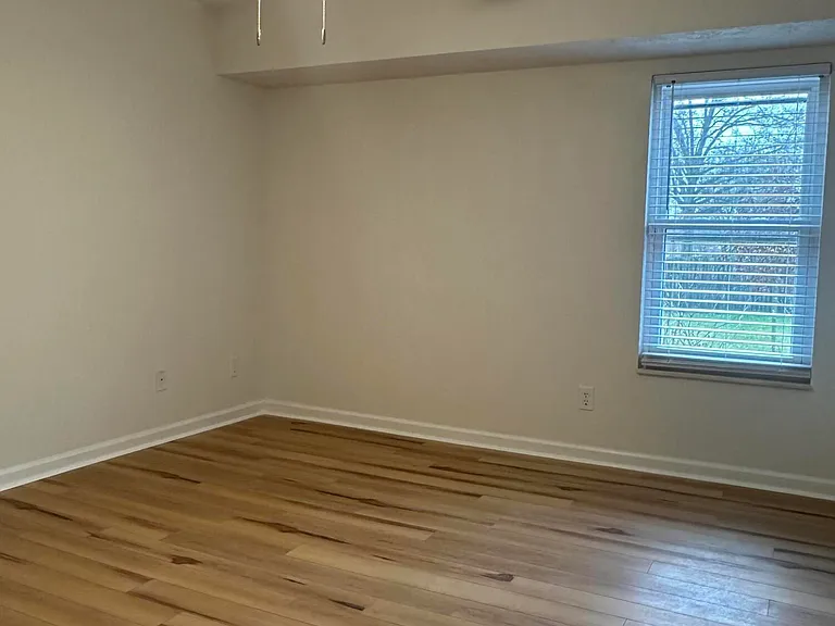 1607 Greenland Ct — Photo 31