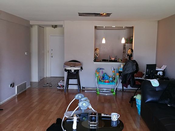 3rd image of 950 N Countryside Dr APT 108