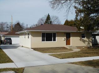 3040 93rd St, Sturtevant, WI 53177