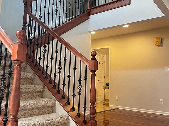 5th image of 3128 E Meadowbrook Ave