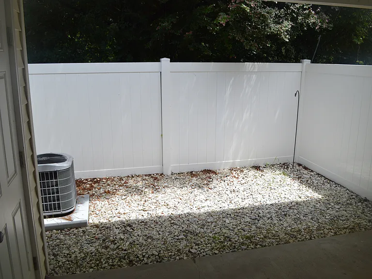 546 Candida Dr — Photo 17