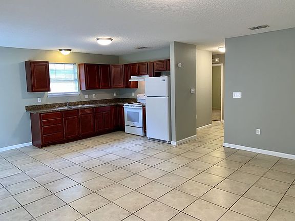 4th image of 3753 Soutel Dr