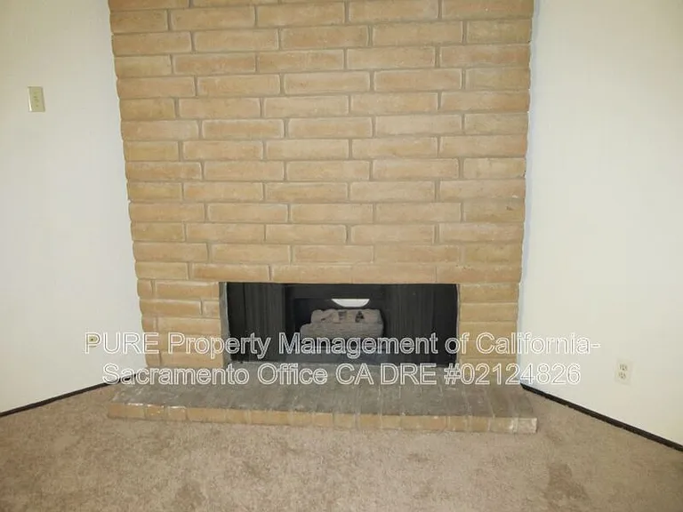 5541 Aspenwood Ct — Photo 3