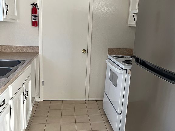 2nd image of 2601 Treasure Hills Blvd APT 2
