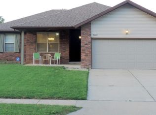 3461 W Erie St, Springfield, MO 65807