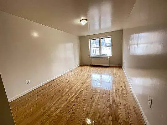239 E 84th St #7D — Photo 4