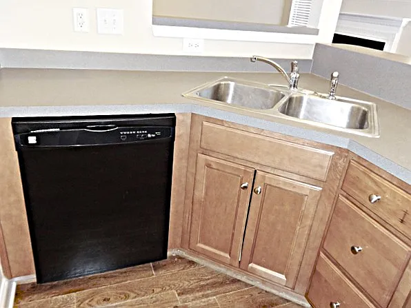 210 Equinox Cir — Photo 3