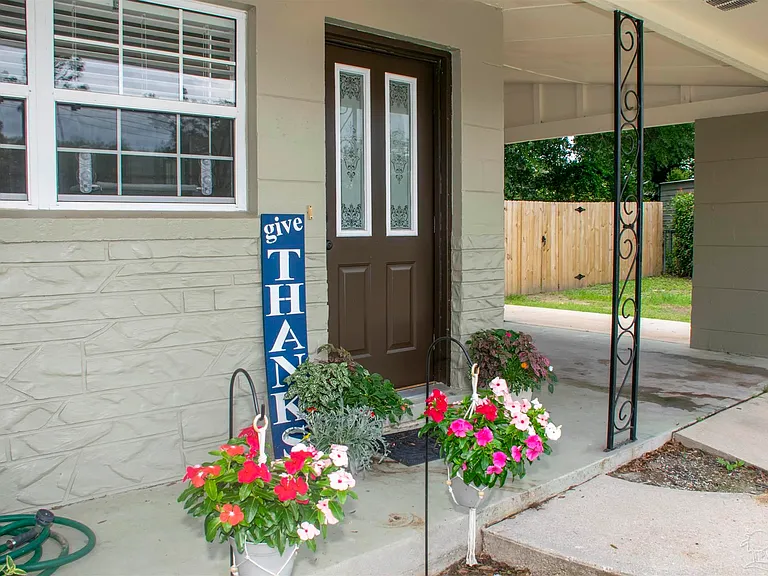 5357 Locklin Ave — Photo 5