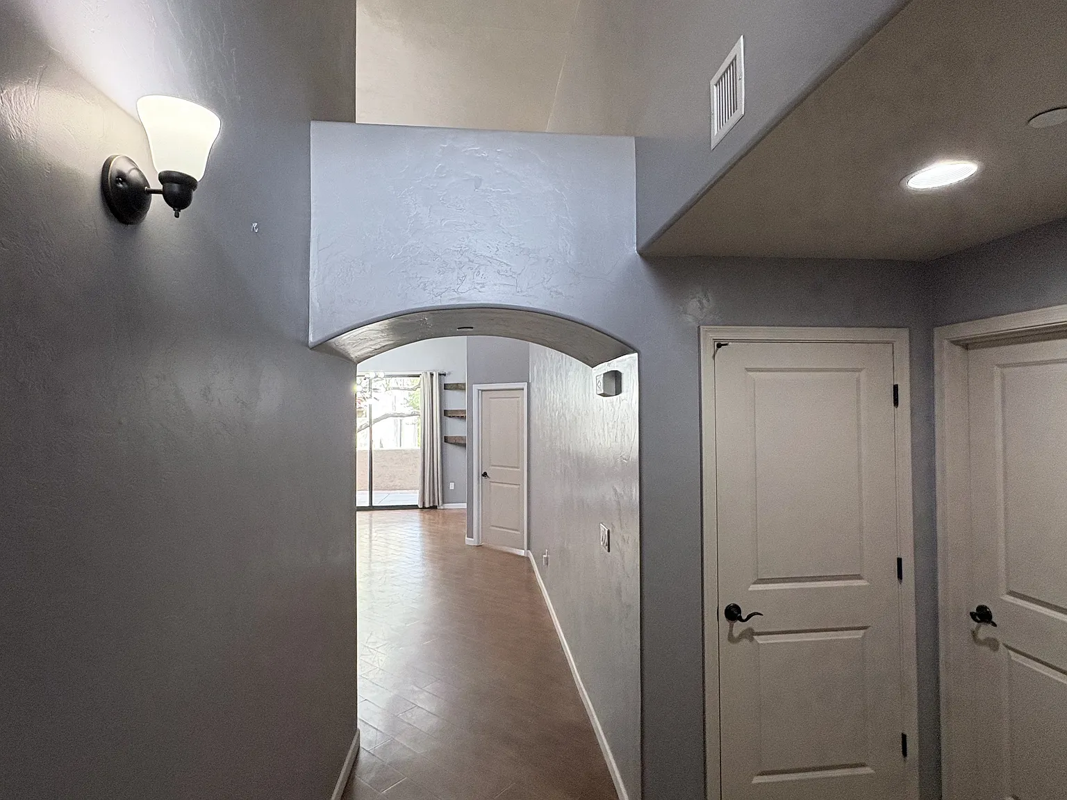 2 bed, 1135 sqft, $1,600 — Photo 4