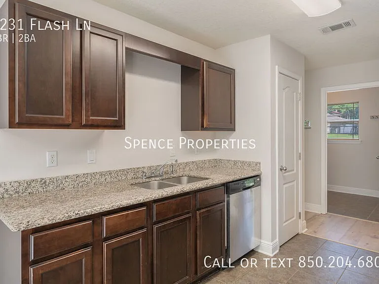 6231 Flash Ln — Photo 9