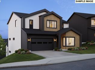17563 Hillside Dr, West Linn, OR 97068