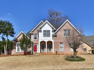 5705 Martin Grove Dr, Lilburn, GA 30047