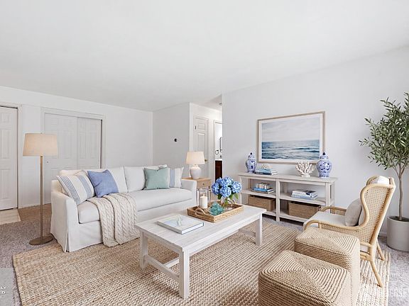3rd image of 296B Alpine Way