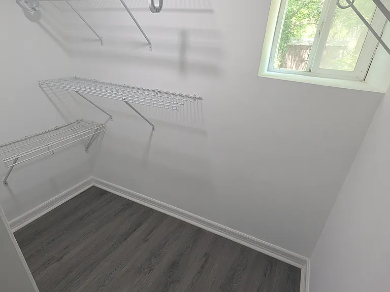 860 Morningside Dr — Photo 18