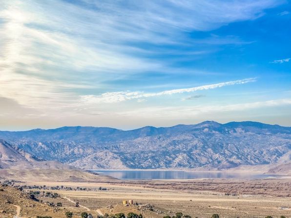 4700 Cimarron Dr, Weldon, CA 93283