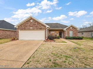 706 Meadows Way, Byram, MS 39272