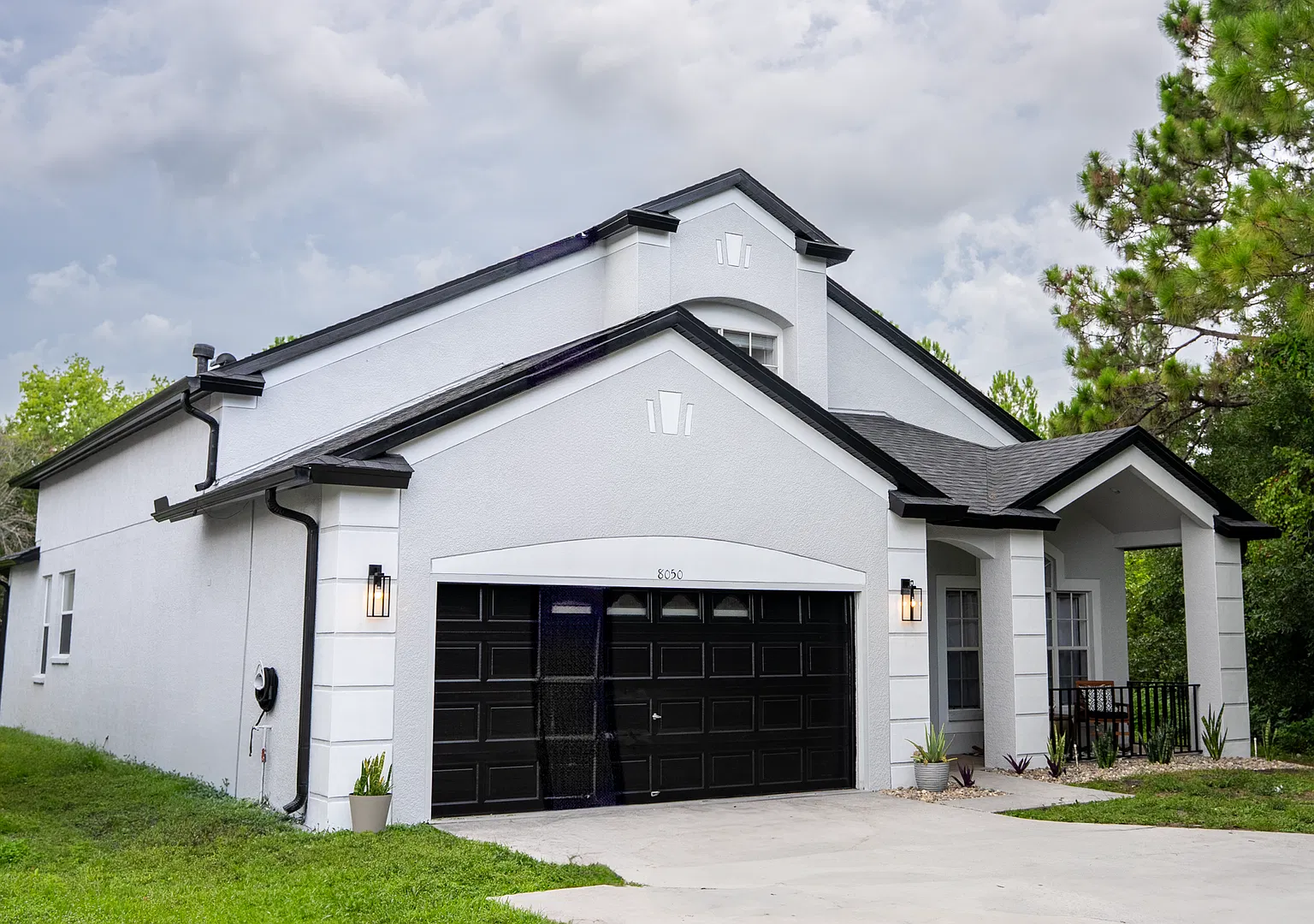 4br/2.5 Bath Home in Trinity — Photo 2