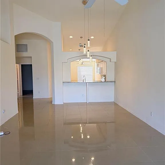 8216 Ibis Cove Cir #B-215 — Photo 14