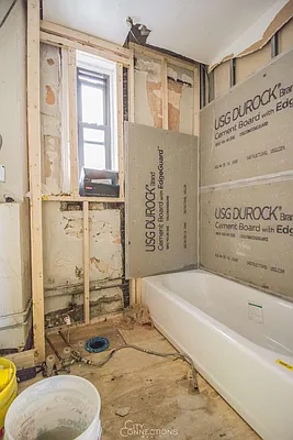 Rented by City Connections Realty | media 9