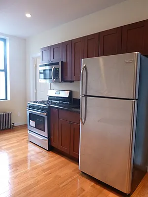 Rented by Bohemia Realty Group | media 10