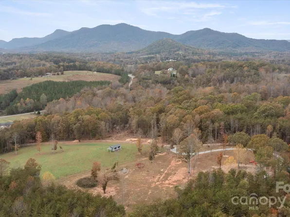 1258 Smith Waldrop Rd, Columbus, NC 28722