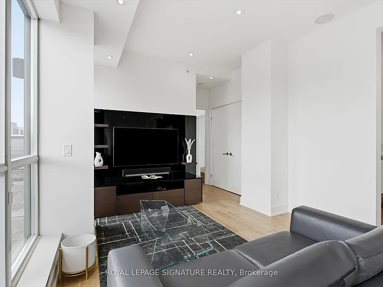1205 Queen St W #Penthouse 704 — Photo 19