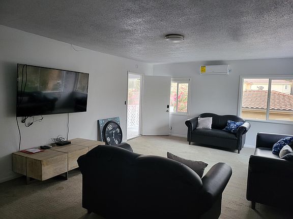 4th image of 573 Woodward Blvd #A
