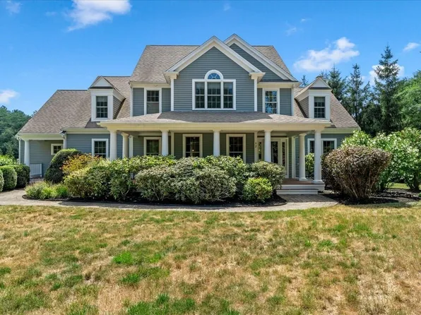 92 Cross St, Marshfield, MA 02050