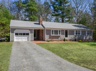 94 Valley Brook Rd, Centerville, MA 02632