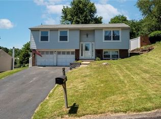 987 Delfield Dr, Bethel Park, PA 15102
