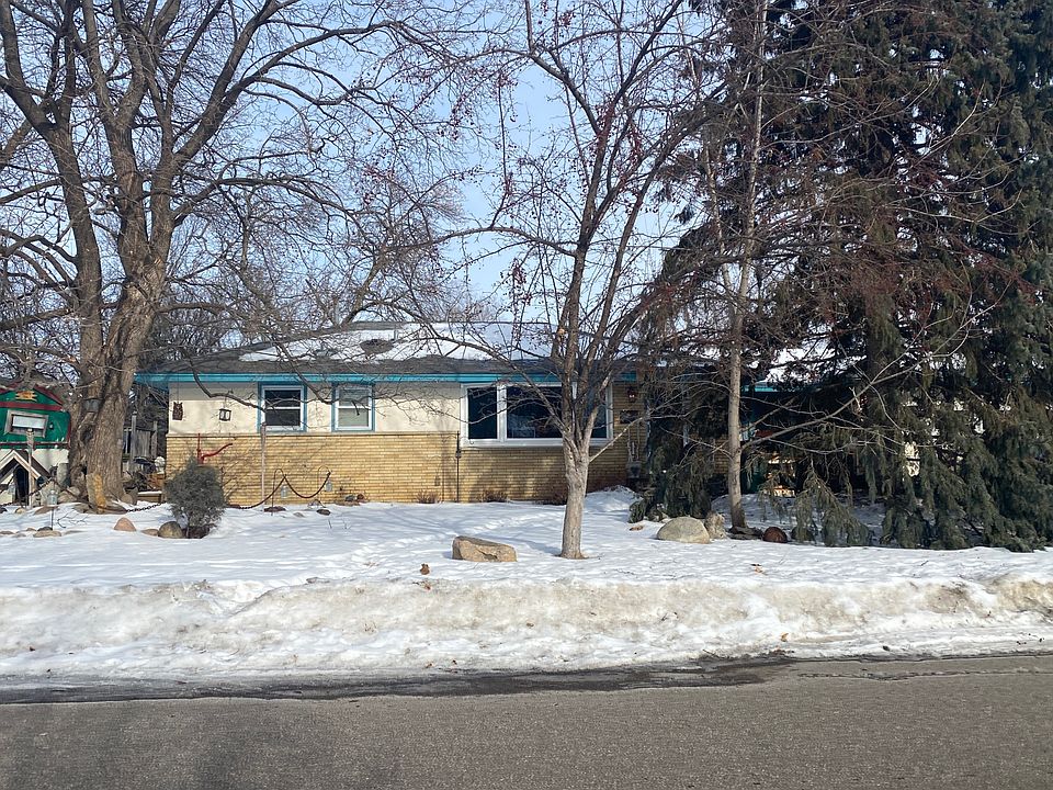 1st image of 3812 Violet Ave N