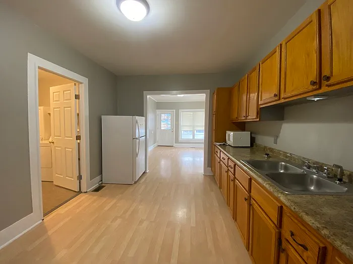 717 Alexandria St #LEFT — Photo 6