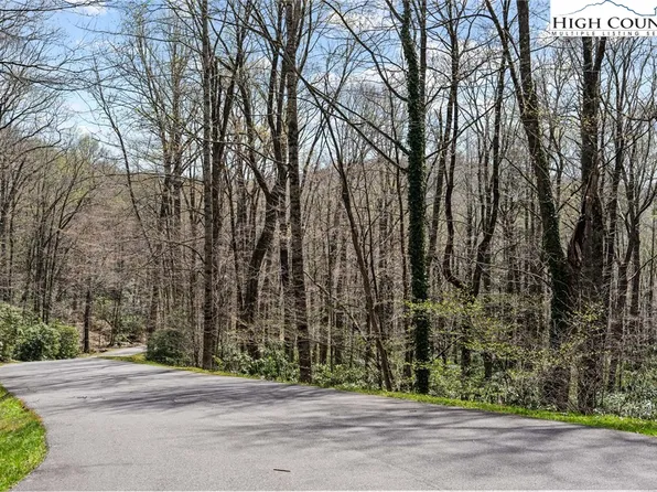 632 Rock Ledge Way #6, Linville, NC 28646