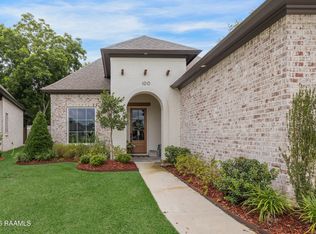 100 Sanctuary Ln, Lafayette, LA 70503