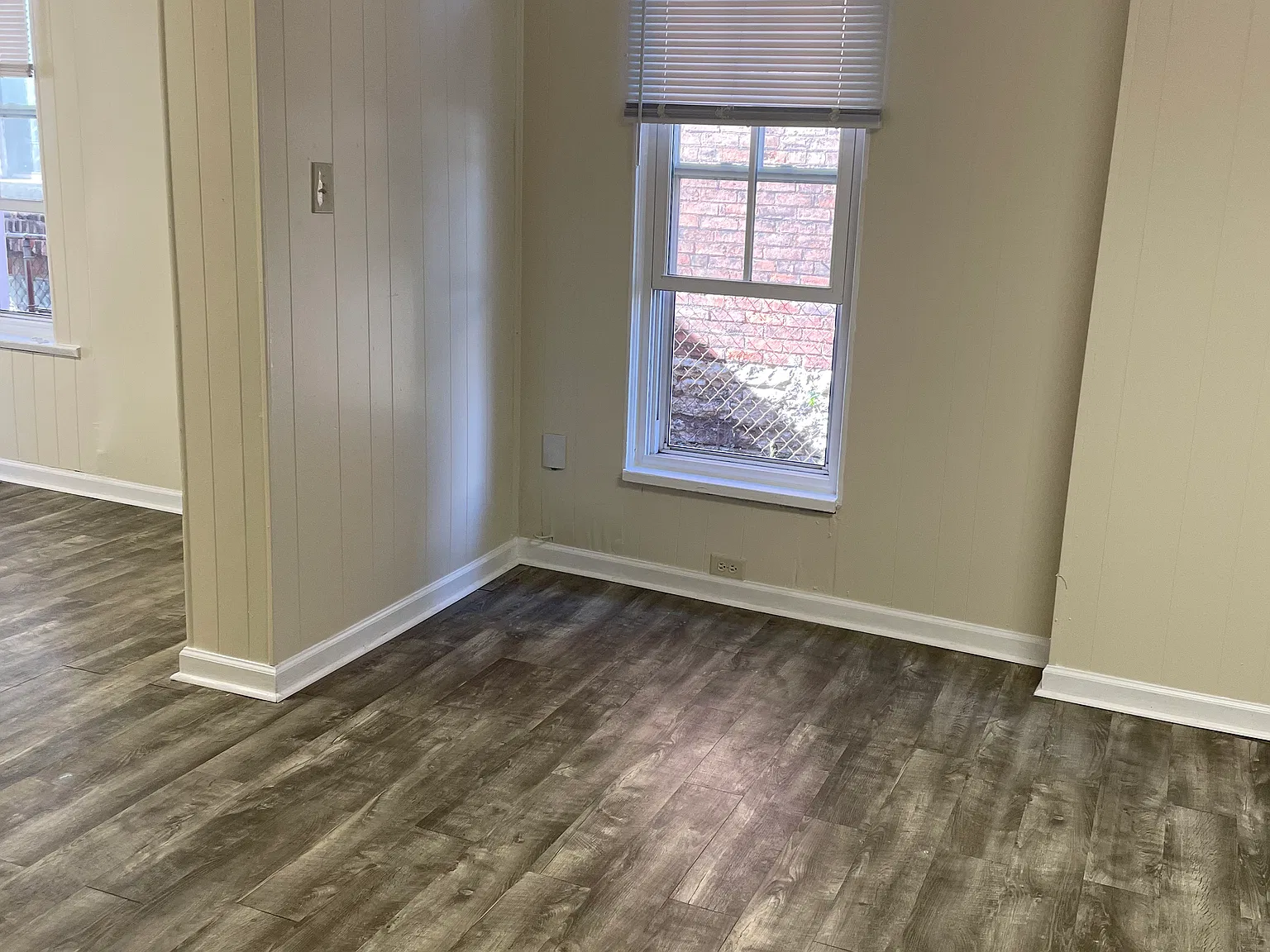 2 bed, $1,000 — Photo 2