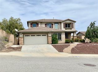 29412 Canyon Valley Dr, Lake Elsinore, CA 92530