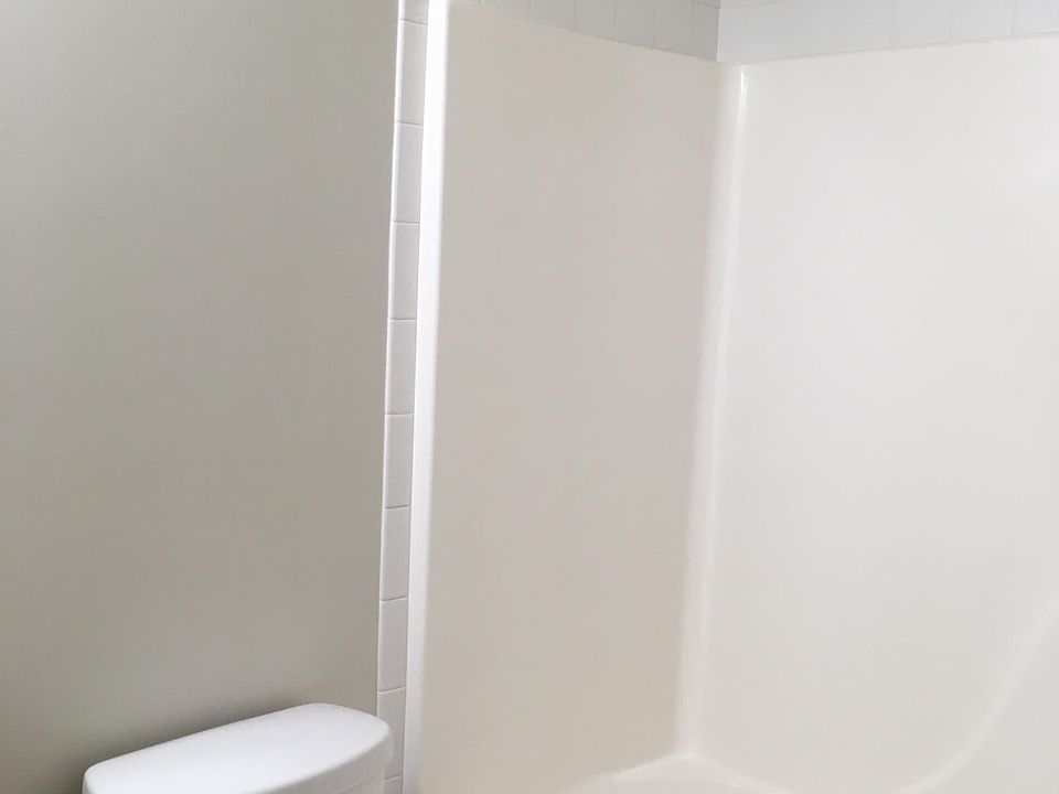 2nd image of 2040 Joles Dr #2
