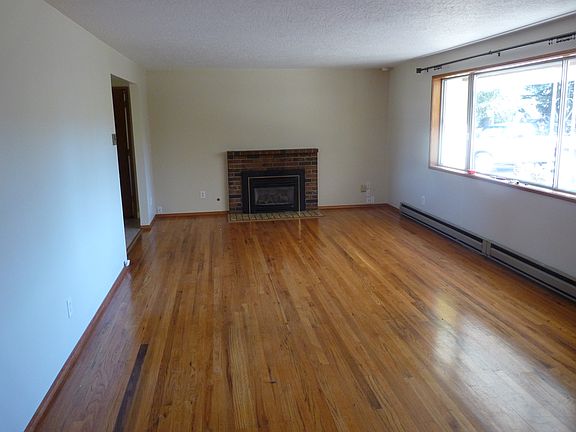 4th image of 18714 SE 15th St