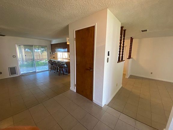 4th image of 343 E Citrus Dr