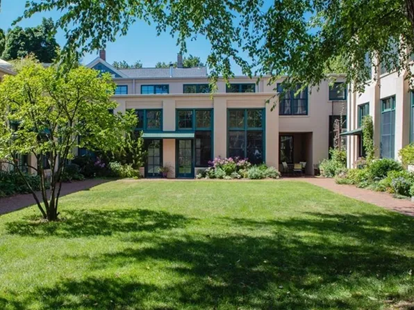 139-155 Brookline St Unit 15512, Cambridge, MA 02139